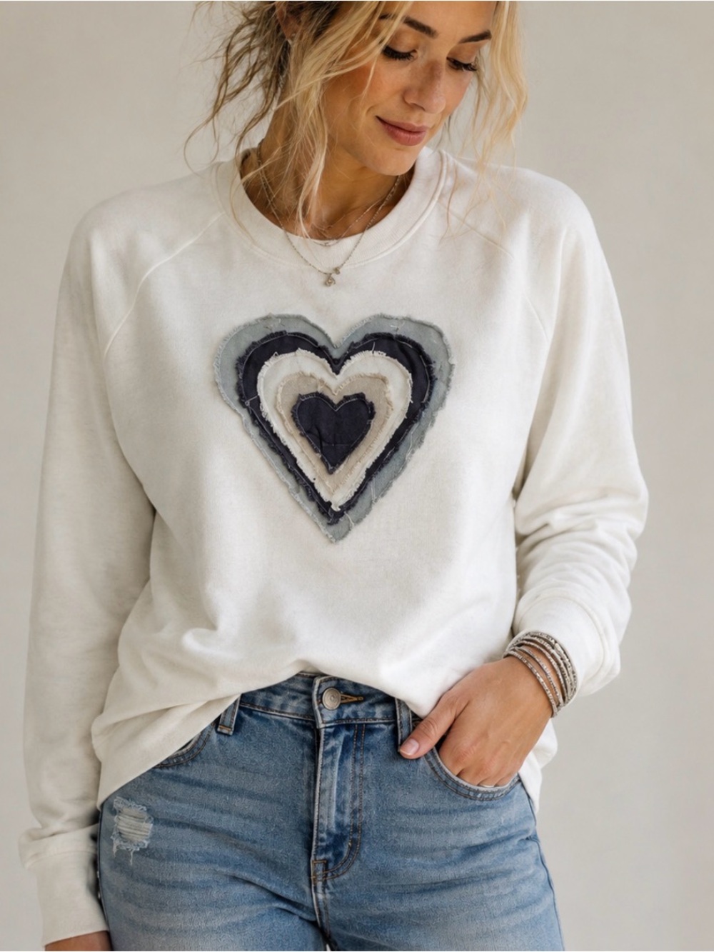 Creamy White Heart Patch Long Sleeve sweatshirt